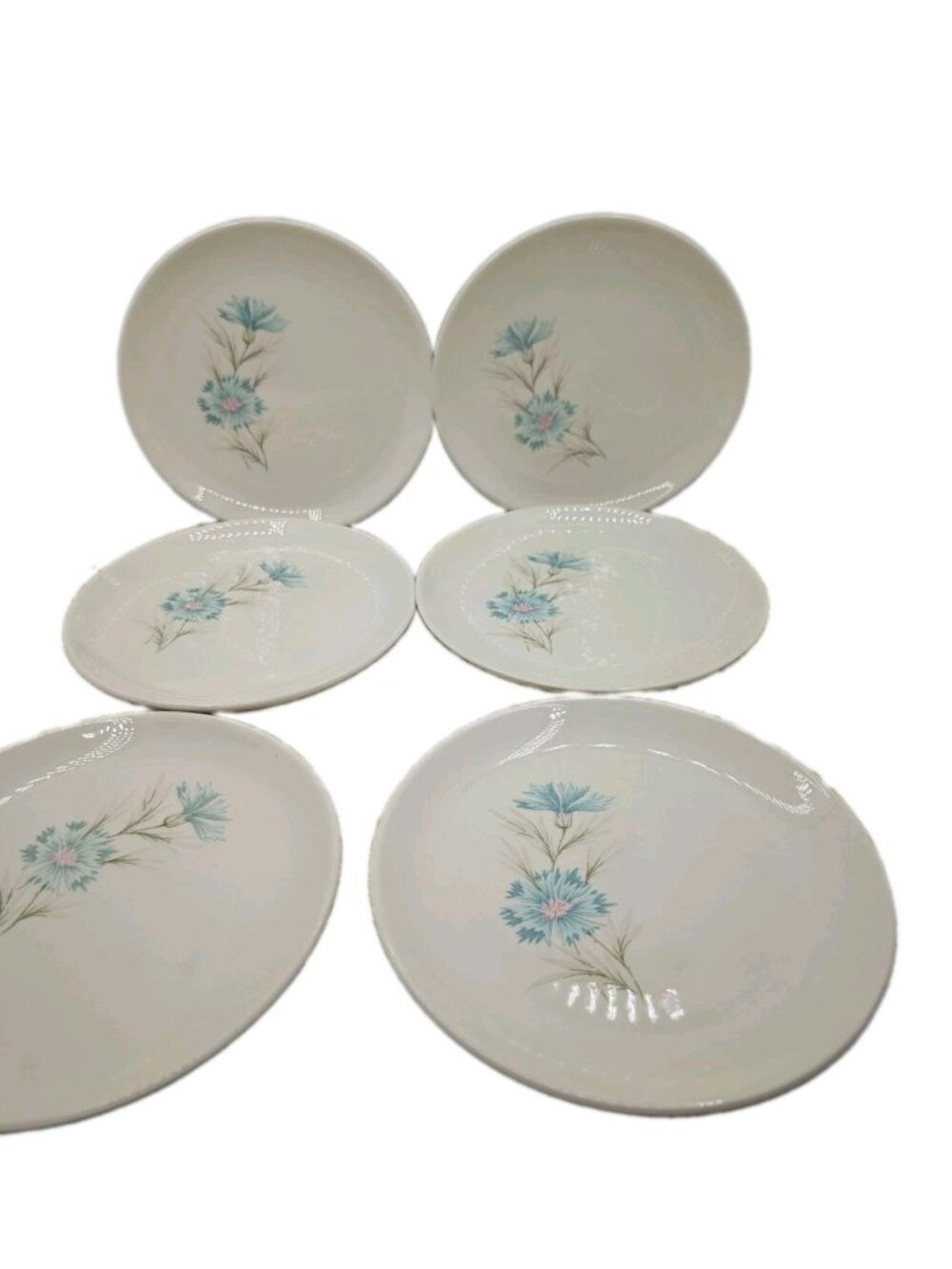 Set 6 Taylor Smith Taylor - BOUTONNIERE -6.5" Side plates bread butter